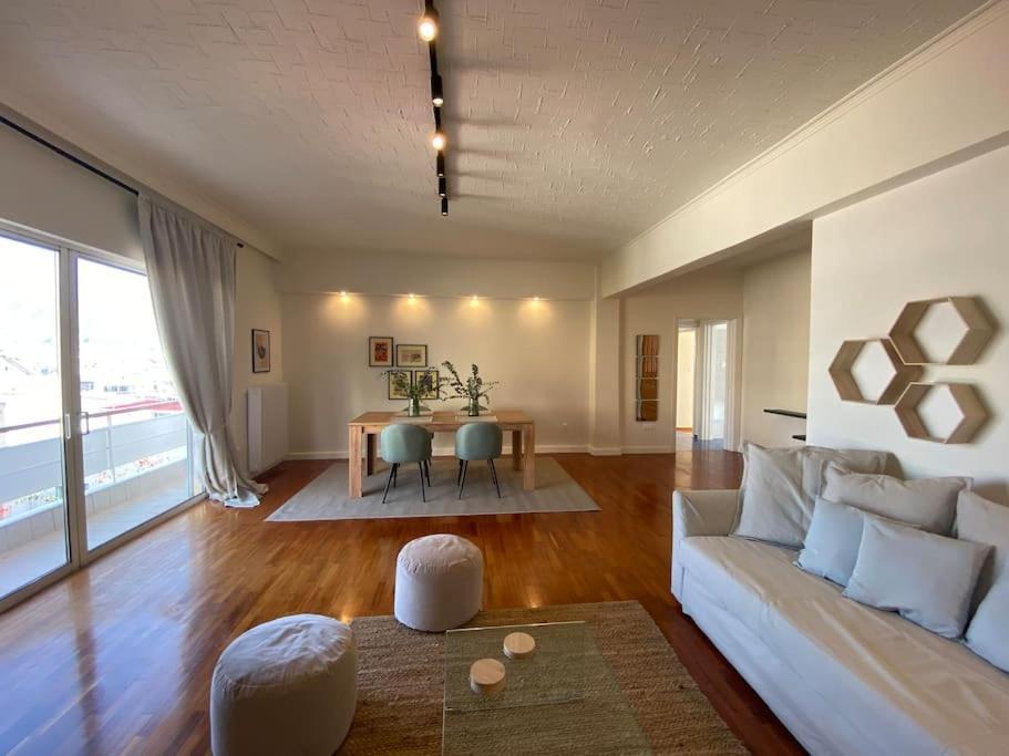 2-bedroom In Athina Atenas