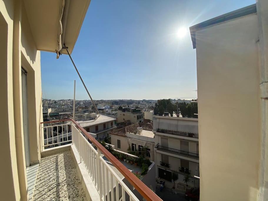 2-bedroom In Athina Apartamento Atenas